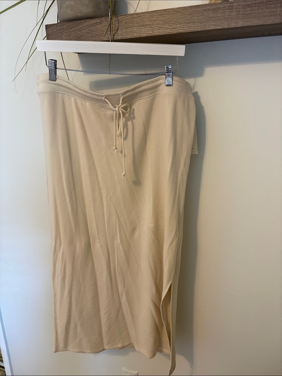 Universal Thread Dresses & Skirts - Universal Thread Cream Maxi Drawstring Skirt